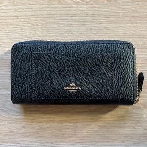 Coach Long Zip Around Wallet Black